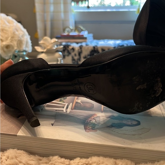 Chanel Shoes - Picture 5 of 9